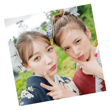 着物を着た2人の女性